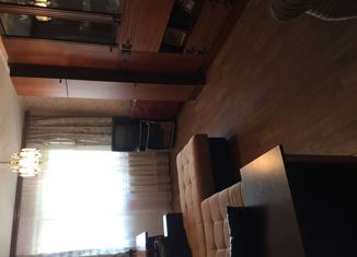 Продаю 4-ком. квартиру, 80 м2, Нижний Новгород, улица Краснодонцев, 21, улица Краснодонцев