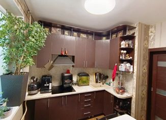 Продается трехкомнатная квартира, 63.6 м2, Московский, 1-й микрорайон, 39