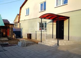 Продаю дом, 234 м2, Златоуст, улица имени Н.П. Полетаева, 134