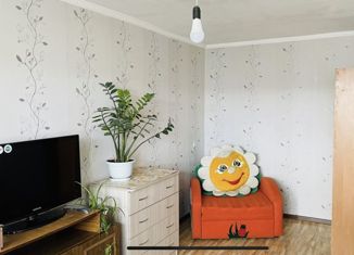 Продаю 1-комнатную квартиру, 33.6 м2, поселок городского типа Карымское, Ленинградская улица, 46