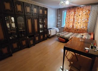 Трехкомнатная квартира на продажу, 59.5 м2, Москва, улица Генерала Антонова, 4к1, улица Генерала Антонова