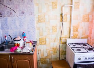 Продается двухкомнатная квартира, 48.2 м2, Грязи, Советская улица, 86