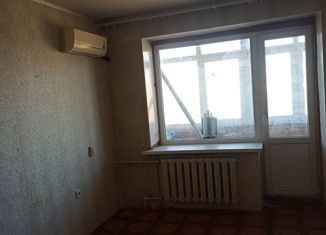 Трехкомнатная квартира на продажу, 55.8 м2, Донецк, 12-й квартал, 13