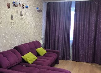 Продаю 2-ком. квартиру, 50.4 м2, Коркино, улица Маслова, 4