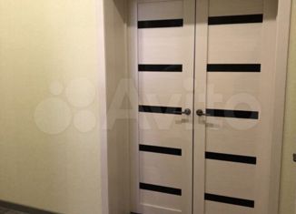 Продажа двухкомнатной квартиры, 52.5 м2, рабочий посёлок Комсомольский, 2-й микрорайон, 33А