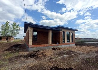 Продаю дом, 75 м2, село Карамалы, улица Гареева