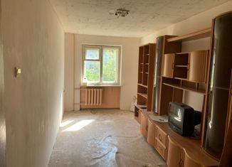 Трехкомнатная квартира на продажу, 60 м2, Саров, улица Силкина, 2Б