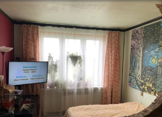 Продается 1-комнатная квартира, 33 м2, дачный посёлок Кокошкино, улица Дзержинского, 2