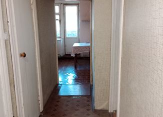 Продается двухкомнатная квартира, 43 м2, деревня Медниково, Советская улица, 8