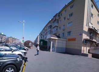 Продажа двухкомнатной квартиры, 45.6 м2, Владивосток, проспект 100-летия Владивостока, 52