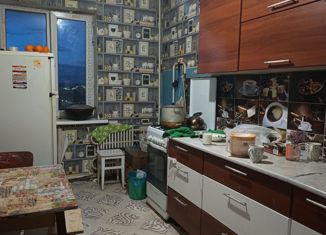 3-комнатная квартира на продажу, 61.8 м2, Невинномысск, Революционная улица, 18