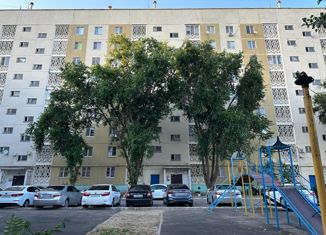 Продам 4-комнатную квартиру, 110 м2, Элиста, 7-й микрорайон, 4к1, 7-й микрорайон