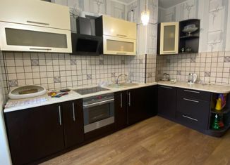 Продажа 3-комнатной квартиры, 67.7 м2, Тюменская область, улица Дружбы Народов, 20