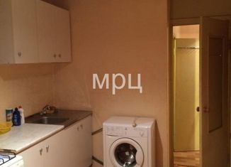 Продам 1-ком. квартиру, 35 м2, Москва, Одесская улица, 18к2, метро Каховская