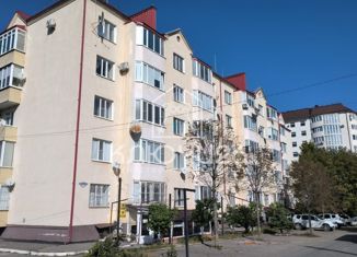 Продается 2-комнатная квартира, 68.5 м2, Ставропольский край, Депутатская улица, 3