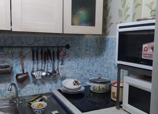 Продается 2-комнатная квартира, 40 м2, Каменск-Шахтинский, Заводская улица, 8