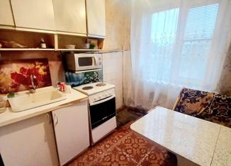 Продам трехкомнатную квартиру, 47.6 м2, Черногорск, проспект Космонавтов, 26А