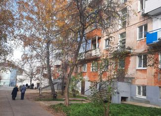 Продается 2-комнатная квартира, 45.2 м2, Лысьва, проспект Победы, 3