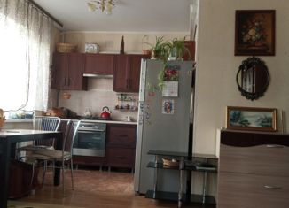 Двухкомнатная квартира на продажу, 58 м2, Астрахань, улица Куликова, 79, Кировский район