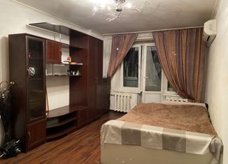 Продам двухкомнатную квартиру, 44.8 м2, Москва, улица Плеханова, 18к3, улица Плеханова