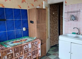 Сдача в аренду комнаты, 33.8 м2, Каменск-Шахтинский, улица Островского, 55