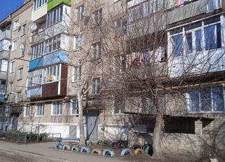 Продаю 2-комнатную квартиру, 43.3 м2, Россошь, Октябрьская площадь, 139А