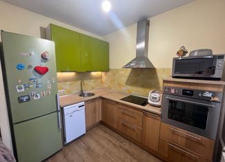 Продаю 4-комнатную квартиру, 84.3 м2, рабочий посёлок Кольцово, Рассветная улица, 4