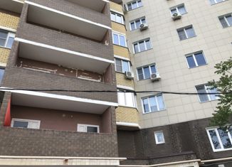 Продажа 1-ком. квартиры, 46.5 м2, Астрахань, улица Фурманова, 9