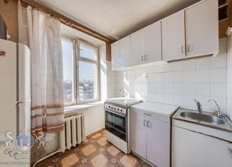 Продается двухкомнатная квартира, 40.9 м2, Москва, улица Дмитрия Ульянова, 43к1, станция Крымская