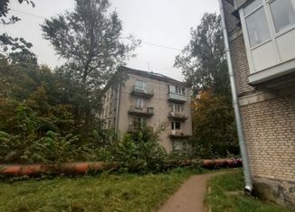 Продам 1-ком. квартиру, 30.8 м2, Красное Село, территория Хвойный, 119