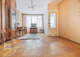 Продам трехкомнатную квартиру, 41.7 м2, Санкт-Петербург, проспект Маршала Жукова, 62к2, муниципальный округ Ульянка