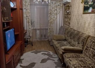 Продам трехкомнатную квартиру, 57.3 м2, поселок Верхняя Подстепновка, улица Специалистов, 2