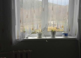 Продается 1-комнатная квартира, 34.3 м2, Сатка, улица 40 лет Победы, 5