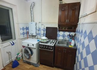 Продается 1-комнатная квартира, 30 м2, Нальчик, улица Кирова, 13, район Горная