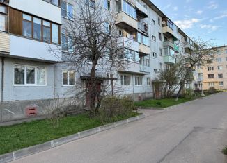 Продам трехкомнатную квартиру, 60 м2, городской посёлок Мга, улица Мгинской Правды, 9