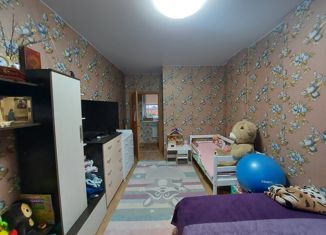 Продается однокомнатная квартира, 35 м2, Строитель, улица Интернационалистов, 17А