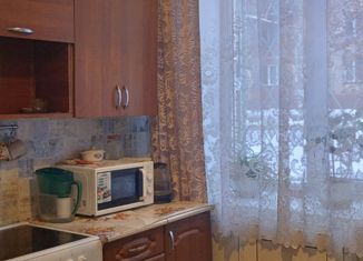 Продажа 2-комнатной квартиры, 42.1 м2, Новокузнецк, Горьковская улица, 38