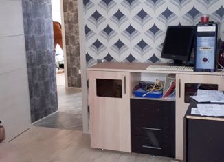 Продам 2-комнатную квартиру, 40 м2, село Нежинка, Александровская улица, 23, ЖК Золотой Квартал