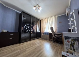 Продам 2-комнатную квартиру, 74 м2, Ростов-на-Дону, улица Беляева, 16