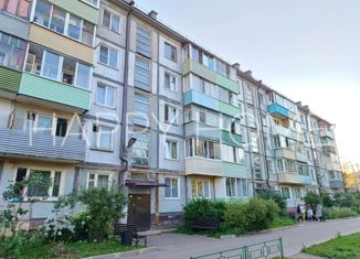 Продается двухкомнатная квартира, 45 м2, Калужская область, улица Лермонтова, 12А