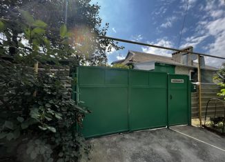 Продам дом, 193.7 м2, Новопавловск, площадь Ленина