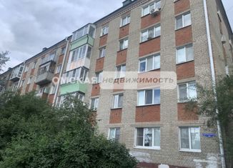 Продается двухкомнатная квартира, 42.6 м2, Омск, Иртышская набережная, 48, Ленинский округ