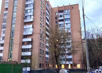 Продажа трехкомнатной квартиры, 63 м2, Москва, станция Фили, Кастанаевская улица, 7