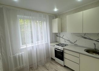 Продажа 2-комнатной квартиры, 45.8 м2, Салават, улица Калинина, 63