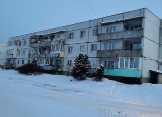 Продается двухкомнатная квартира, 48.2 м2, Новгородская область, Заречная улица, 8