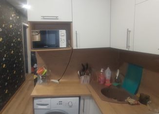 Продам 2-ком. квартиру, 43.4 м2, Алтайский край, улица Юрина, 230