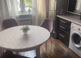 2-ком. квартира на продажу, 54 м2, село Осиновая Гора, улица Защитников Тулы, 9