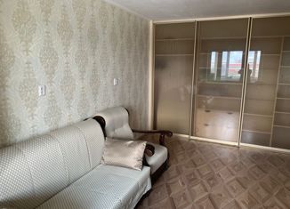 Продам 2-комнатную квартиру, 49.8 м2, Курган, Куртамышская улица, 18