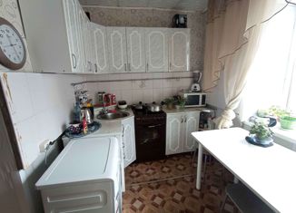 Продается 2-комнатная квартира, 49 м2, Шарыпово, улица Горького, 59А