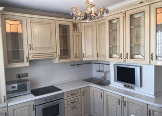 Продается 3-комнатная квартира, 76 м2, Одинцово, улица Чистяковой, 2